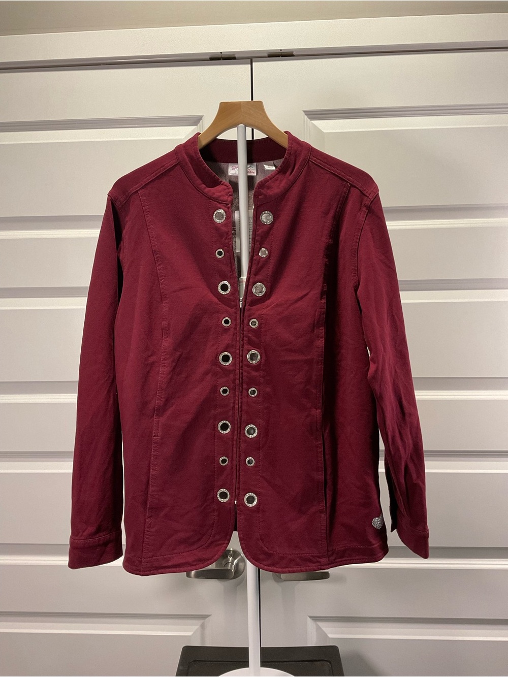 Quacker Factory Women's Military Eyelet Jacket - Burgundy